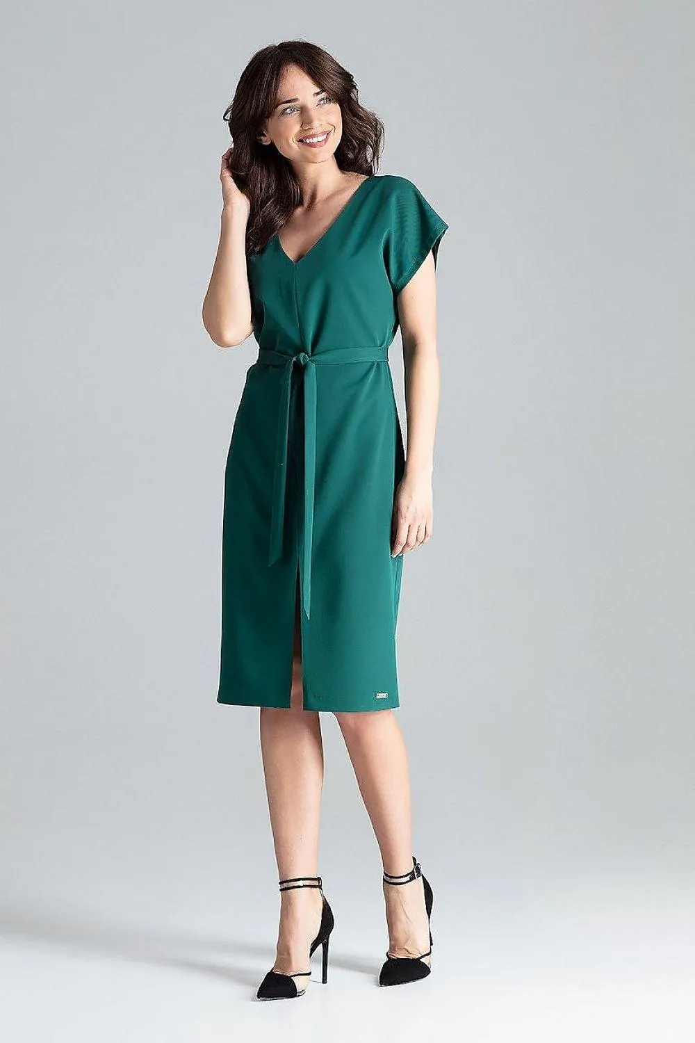 Elegant Kimono Sleeve Midi Dress with Belt for Timeless Style