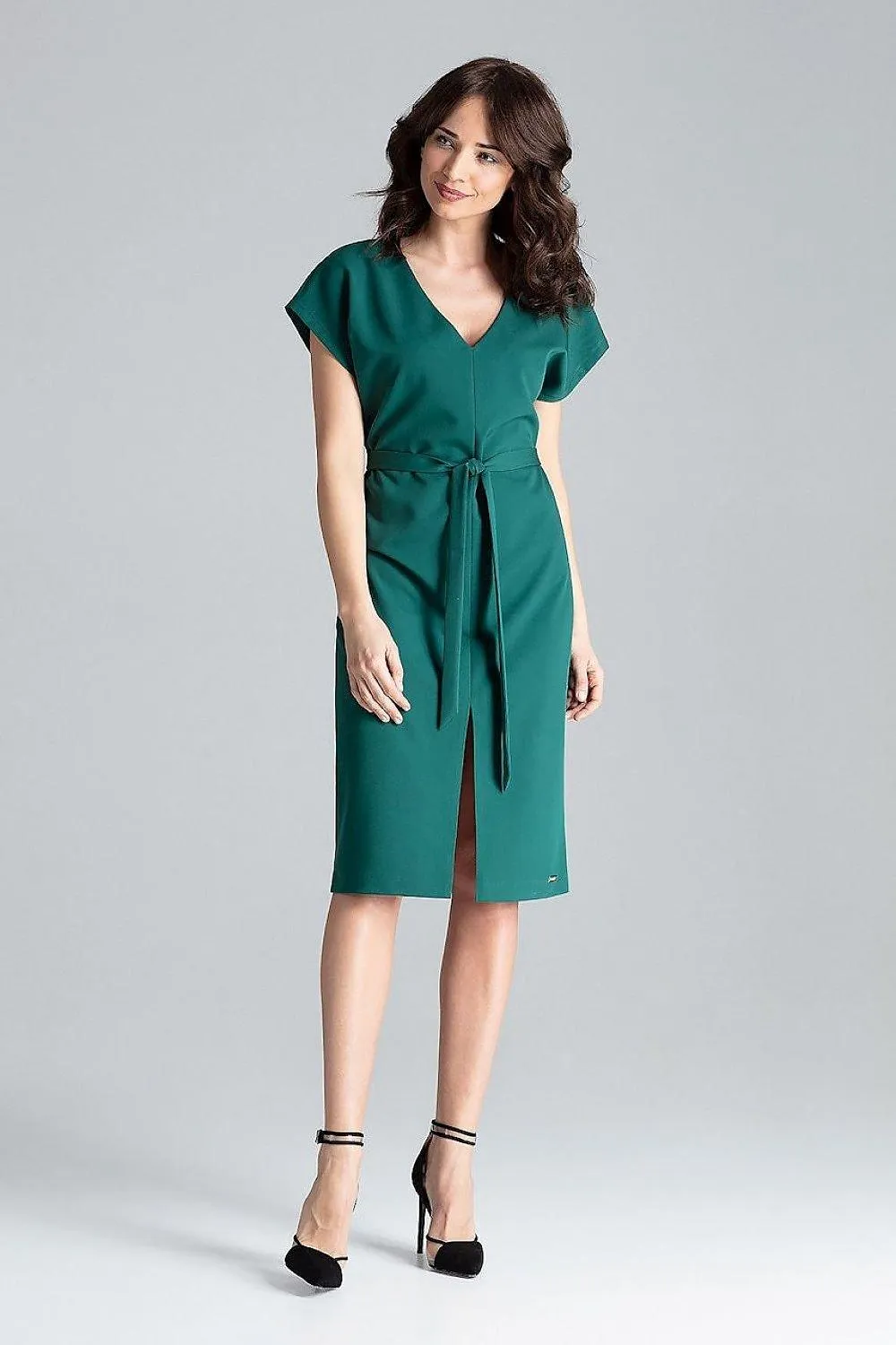 Elegant Kimono Sleeve Midi Dress with Belt for Timeless Style