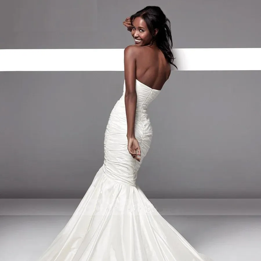 Elegant Strapless Satin Mermaid Wedding Dress - Timeless Ruched Design