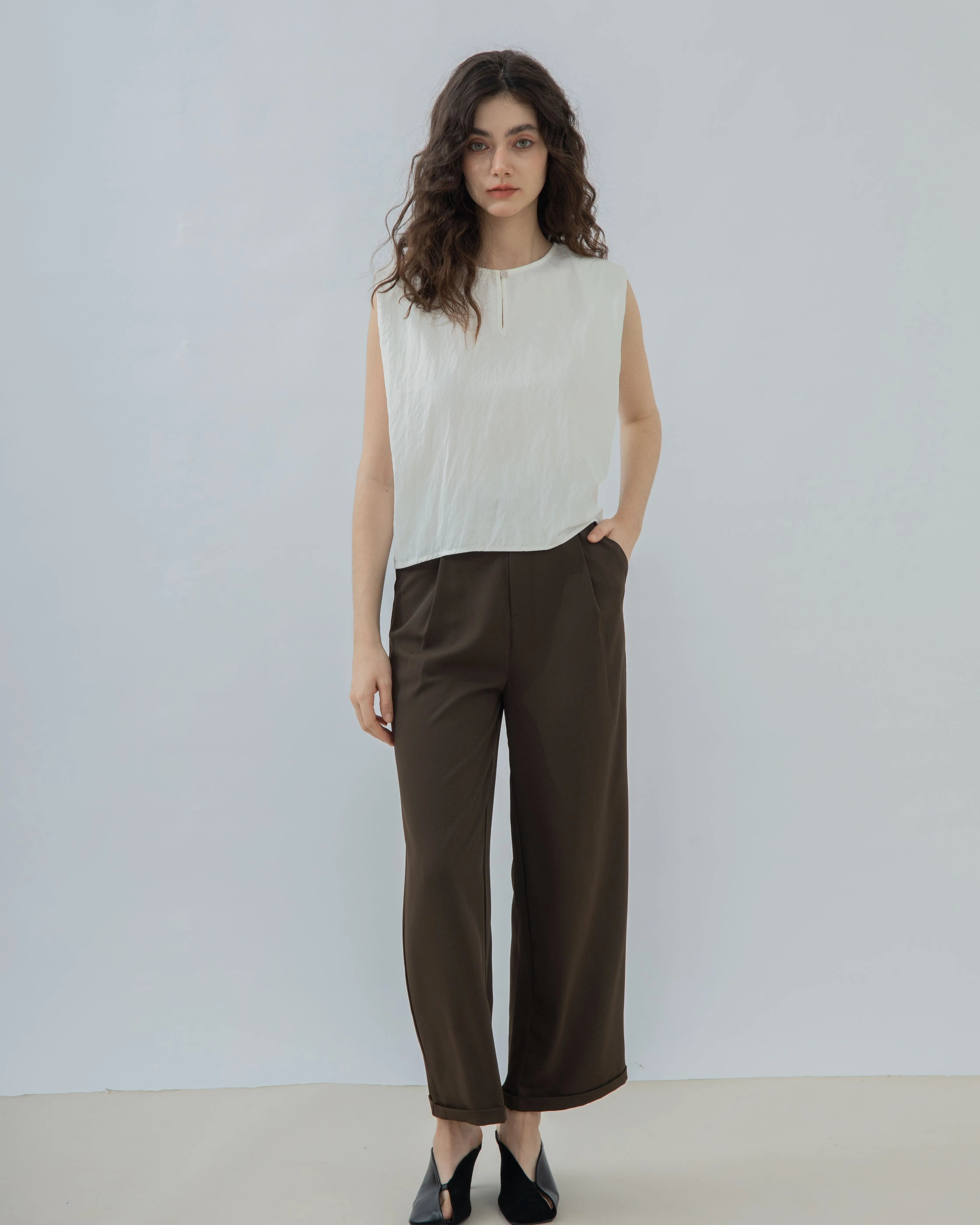 Megan Straight Cut Soft Trousers (Brown)