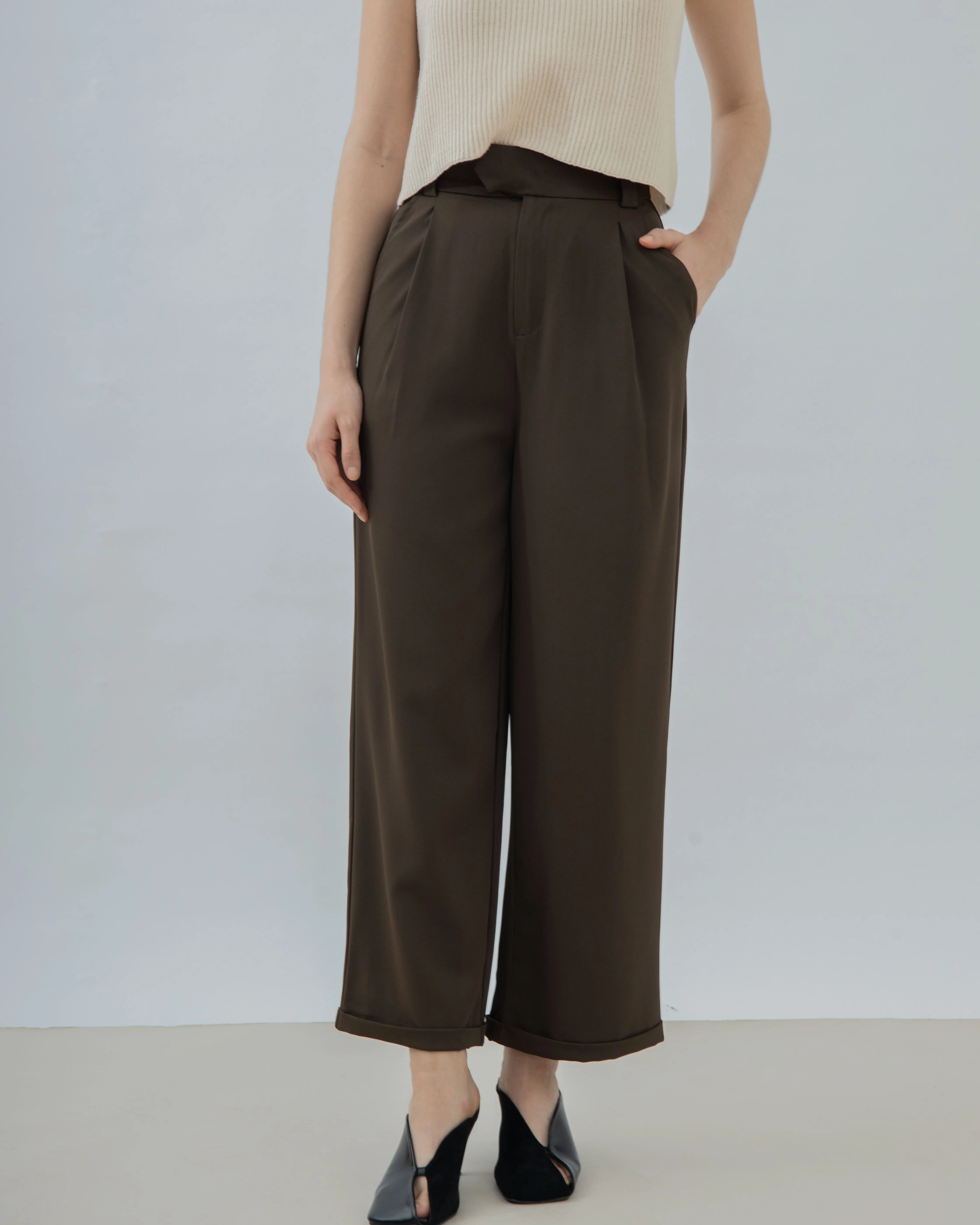 Megan Straight Cut Soft Trousers (Brown)