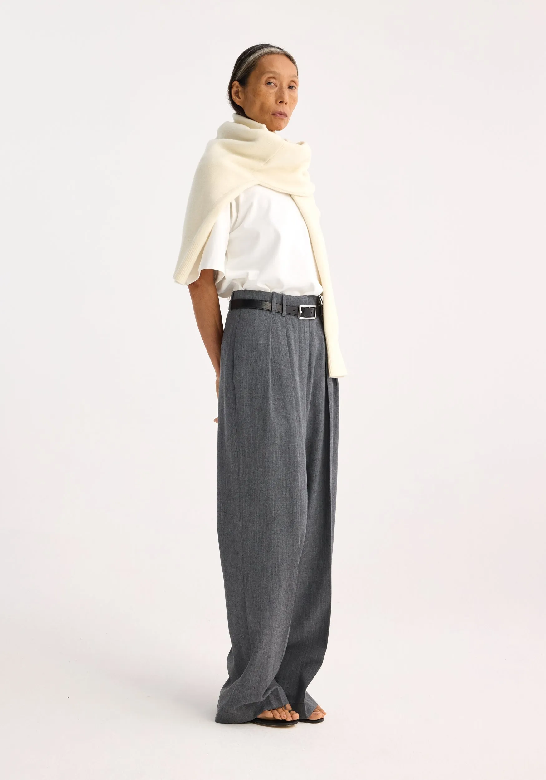 Wide leg double pleated trousers | dark grey melange